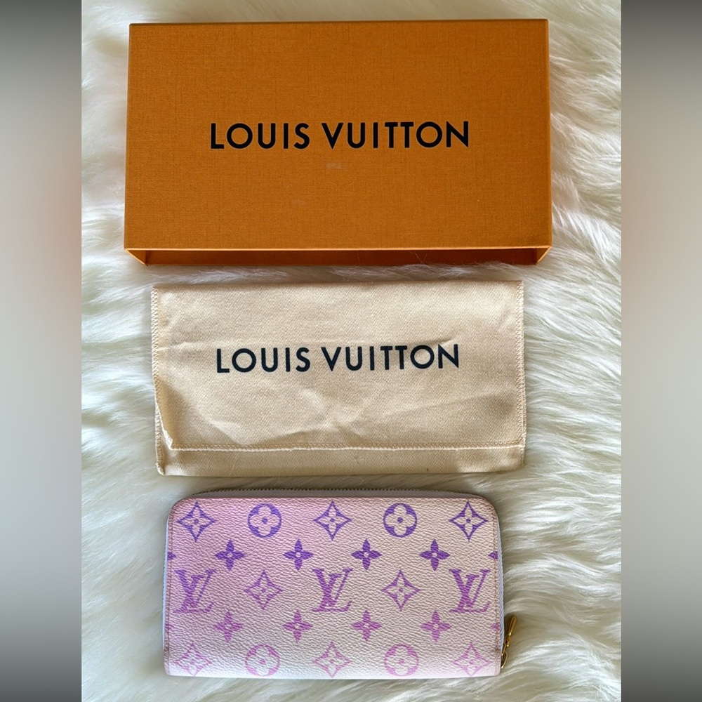 Louis Vuitton Monogram Spring In The City Long Zippy Wallet - Picture 2 of 4